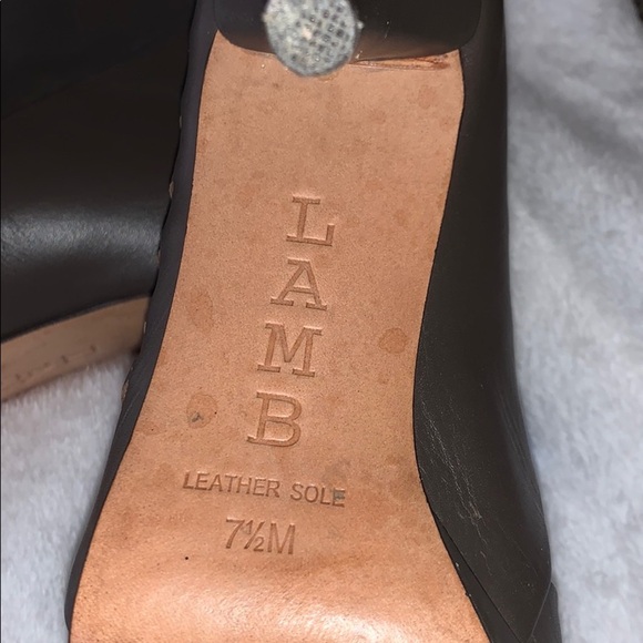 Gently Loved L.A.M.B Leather NYLA Bootie - Picture 3 of 8